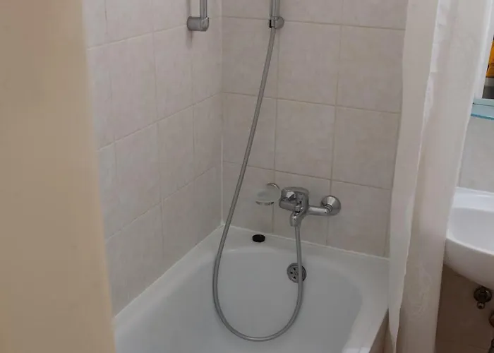 Apartmán Peaceful Base With Cafes, Bars, And Nightlife Buzz Budapešť