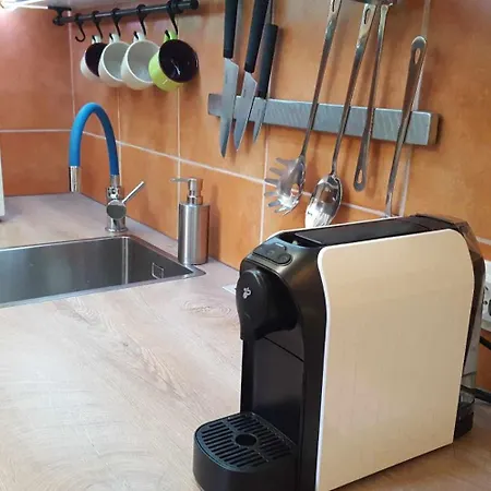 Peaceful Base With Cafes, Bars, And Nightlife Buzz * Budapeşte